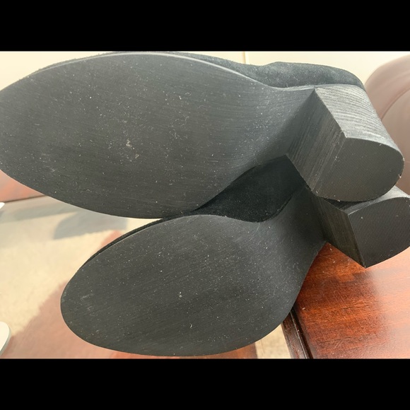 🎉2/$60 sale🎉 Carlos by Carlos Santana Heels Womens Suede heels shoes - Picture 6 of 6